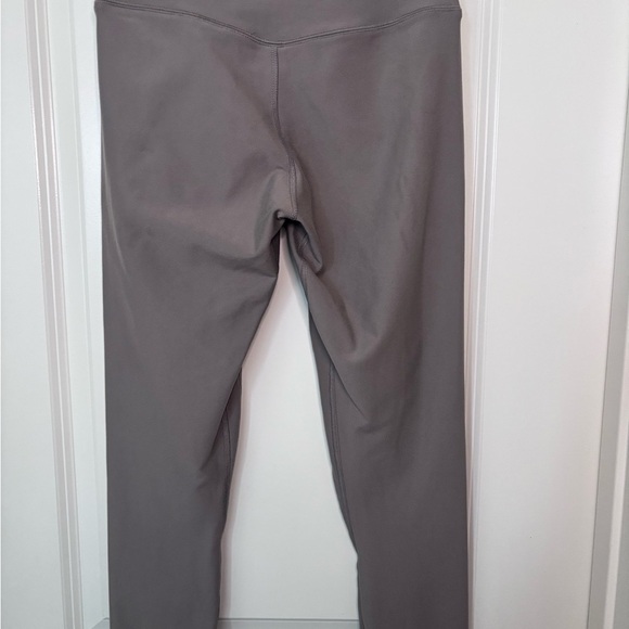 Abercrombie YPB sculpt Lux 7/8 leggings high waist in color sand/tan - Picture 4 of 5